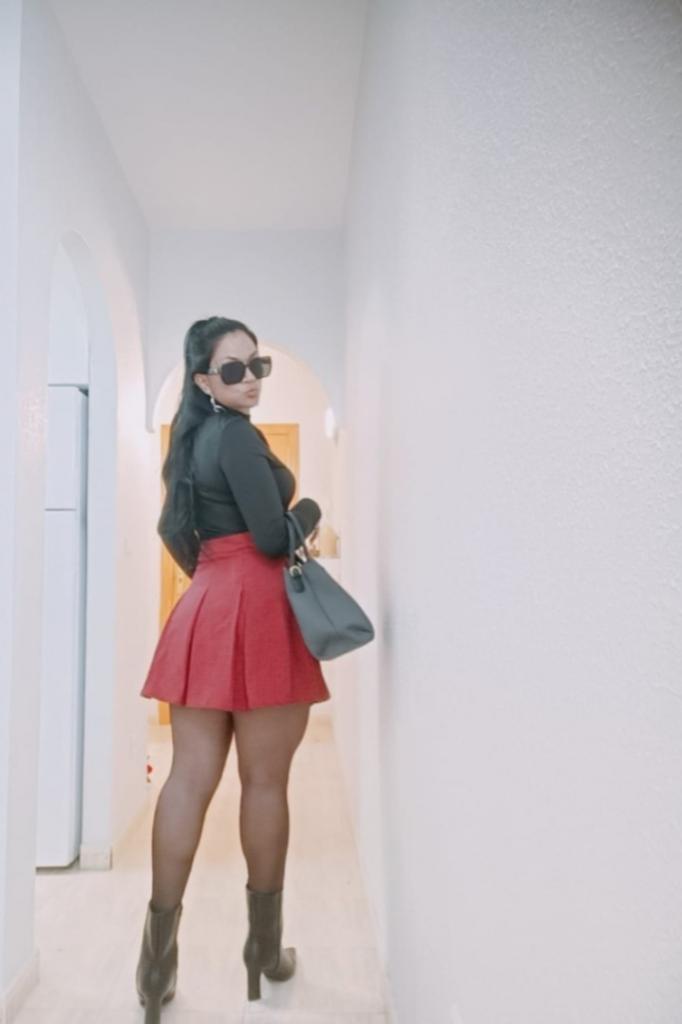 Chica busca chico en Alicante: 