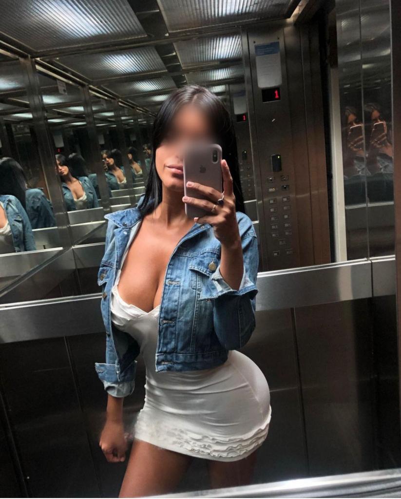 602193398: Chica busca chico en La Coruña