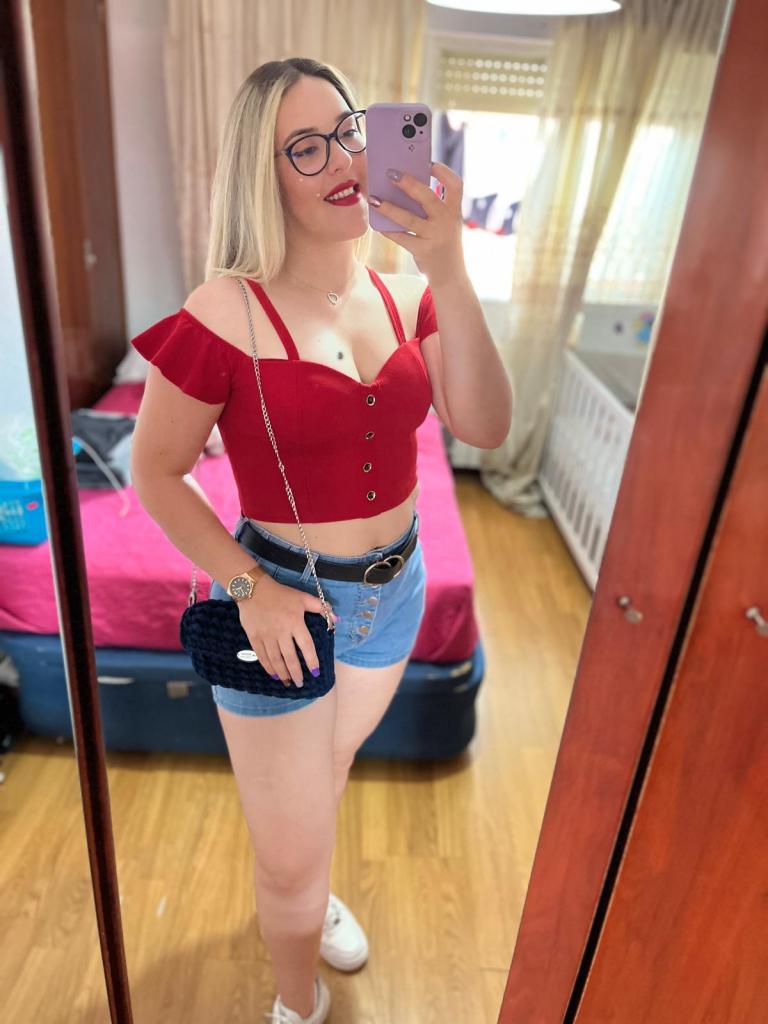 692121062: Chica busca chico en Cáceres