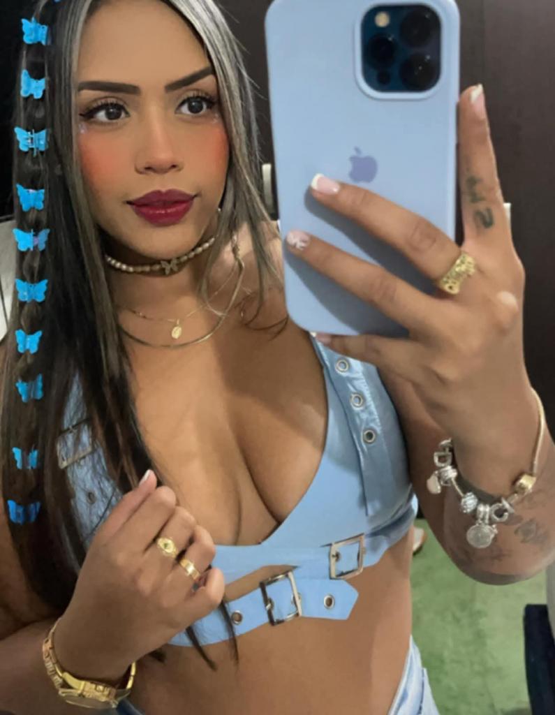 Chica busca chico en Sevilla: Chica busca chico