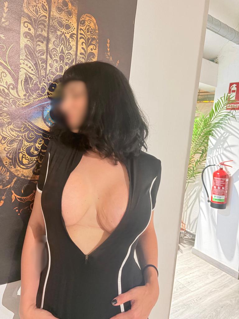 604294877: Chica busca chico en Barcelona