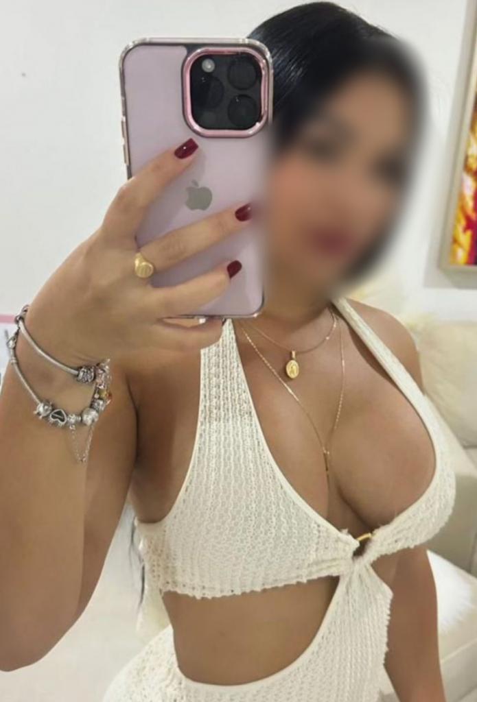 Chica busca chico en La Coruña: Chica busca chico