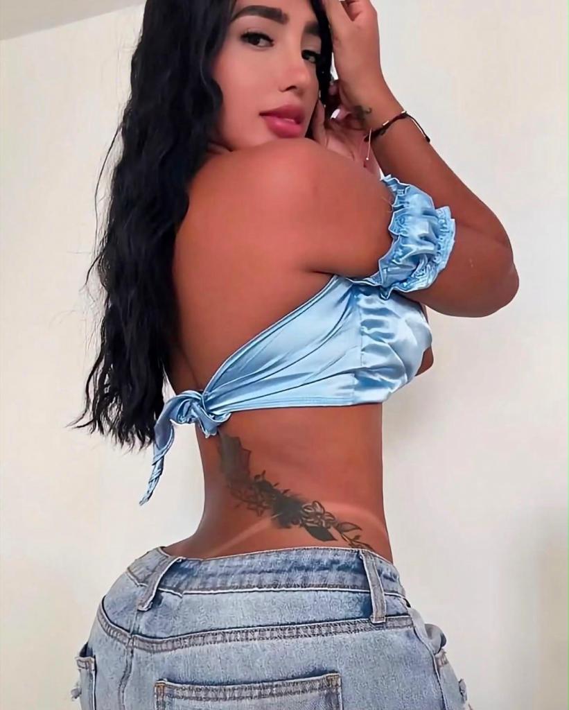Chica busca chico en Granada: Chica busca chico