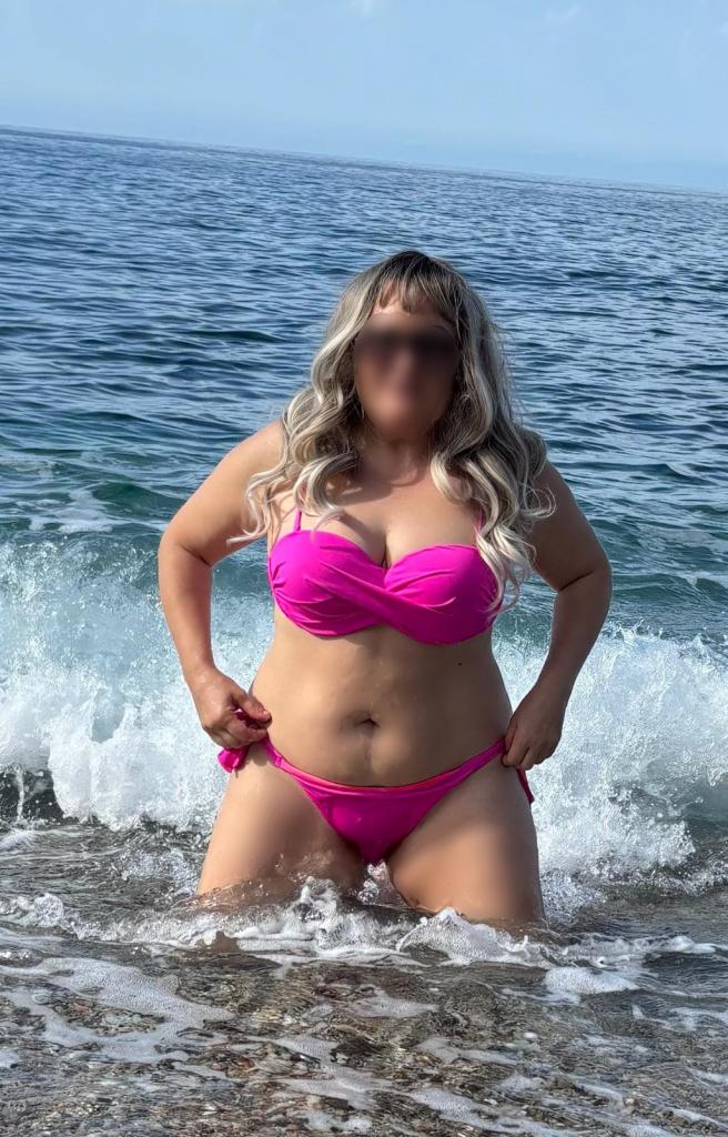 Chica busca chico en Almería: 