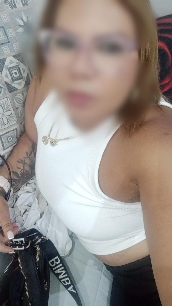 613820491: Chica busca chico en Madrid