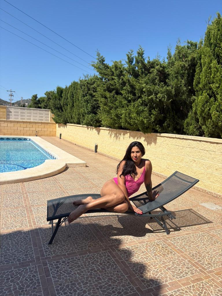 Chica busca chico en Alicante: 