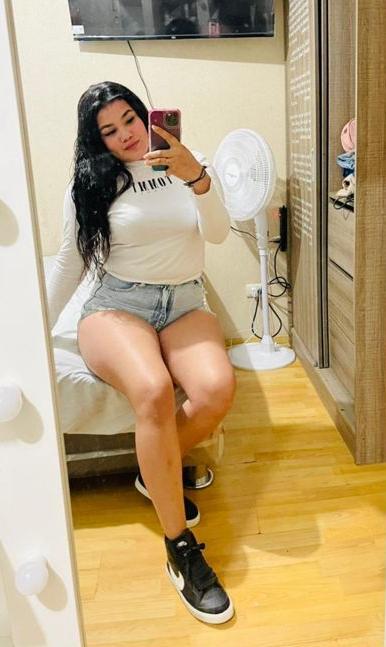 Chica busca chico en Granada: Chica busca chico