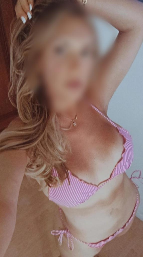 613499313: Chica busca chico en Burgos