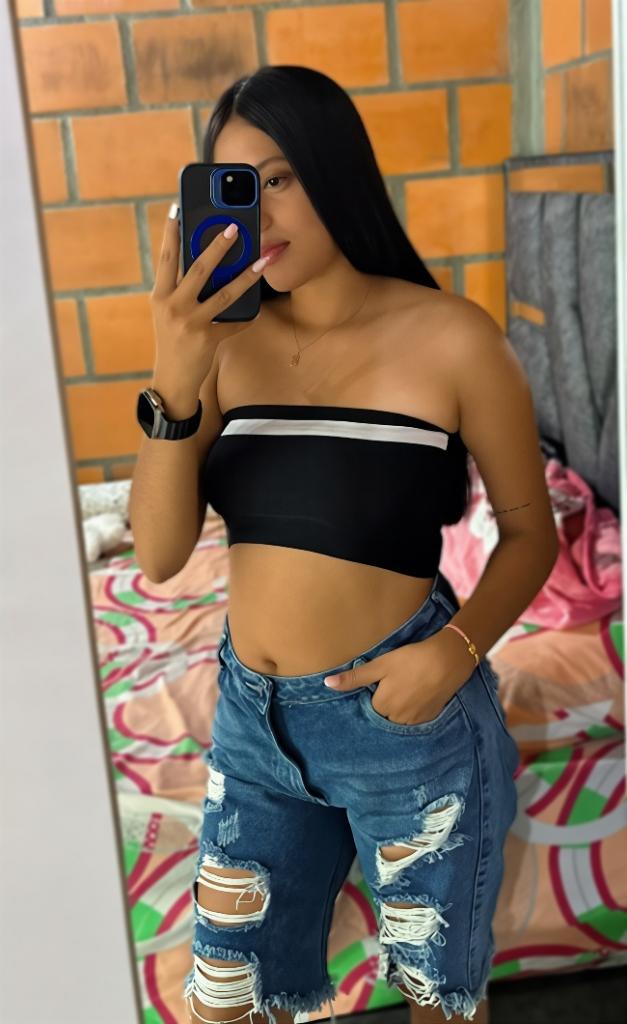 632689954: Chica busca chico en Barcelona
