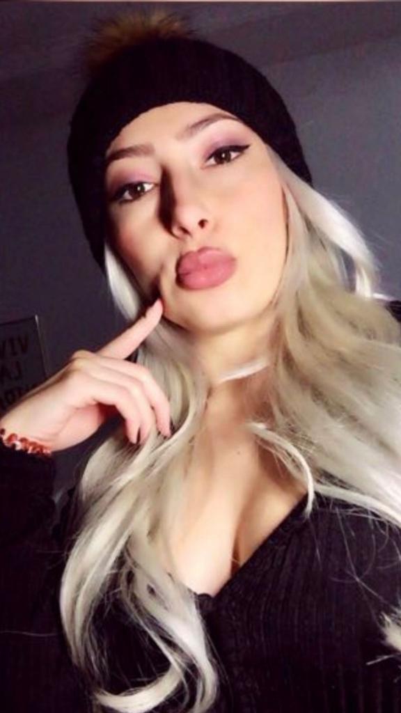Chica busca chico en Sevilla: 