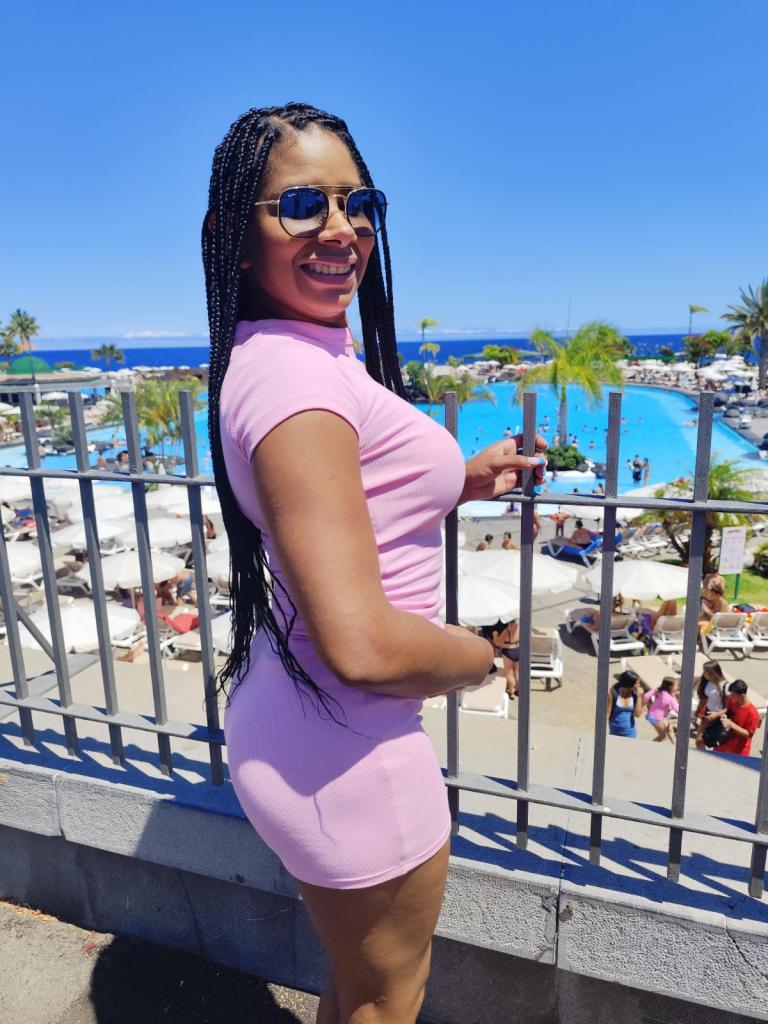 611256671: Chica busca chico en Gerona