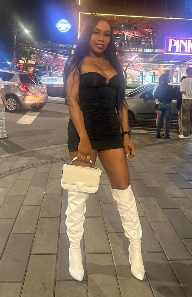 Chica busca chico en Sevilla: 