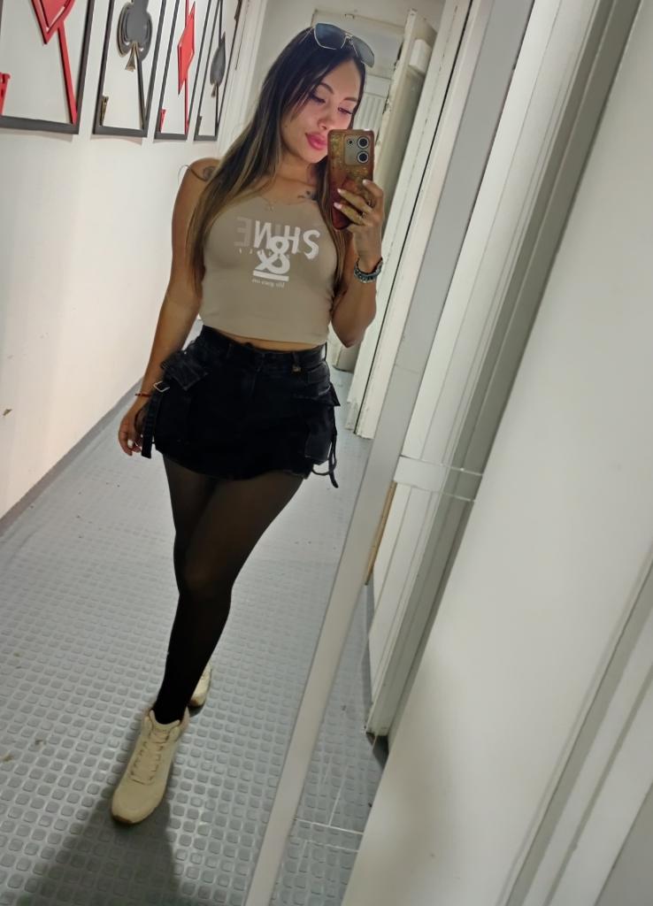 672867549: Chica busca chico en Málaga