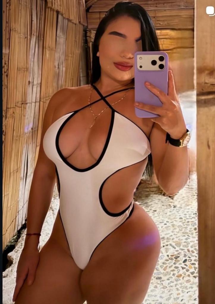 Chica busca chico en Cádiz: 