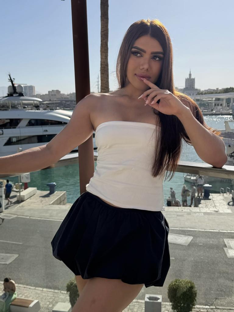 Chica busca chico en Cádiz: 