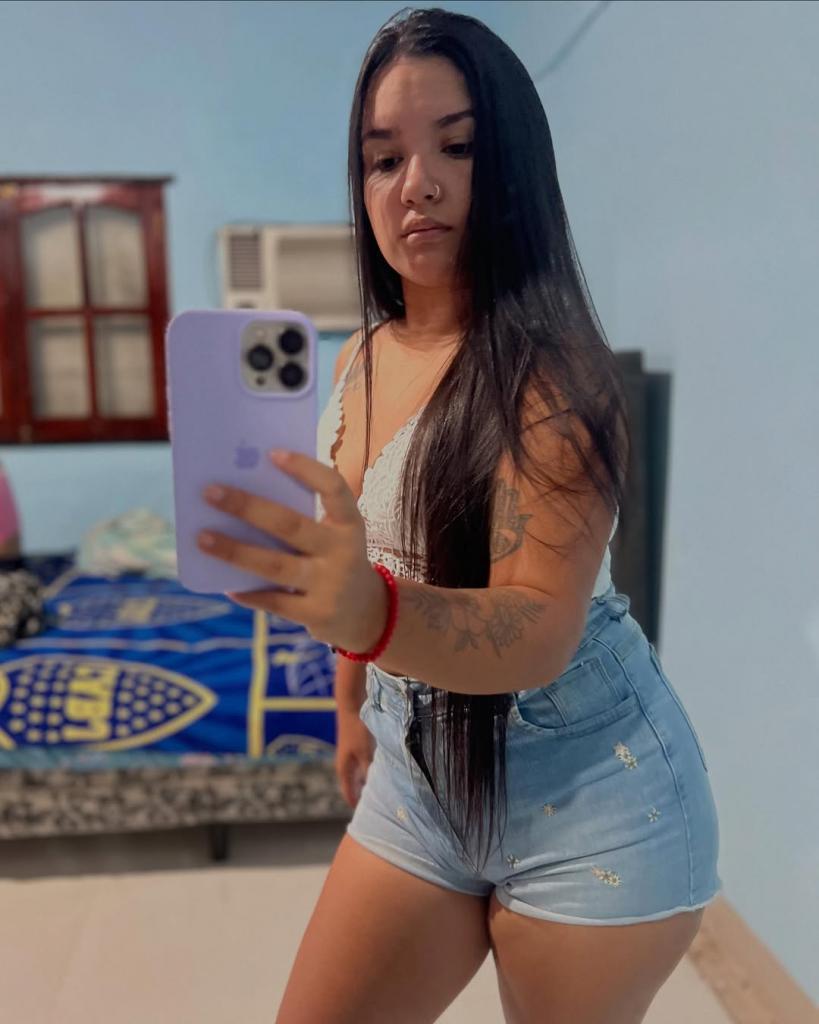 Chica busca chico en Tenerife: 