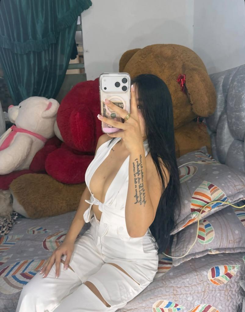 611213786: Chica busca chico en Barcelona