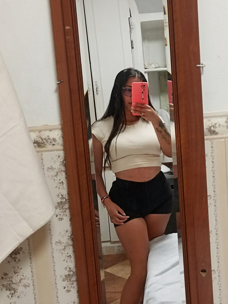 Chica busca chico en Cádiz: 