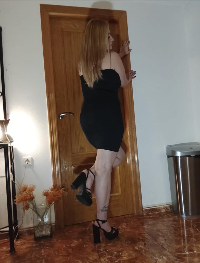 Chica busca chico en Alicante: 