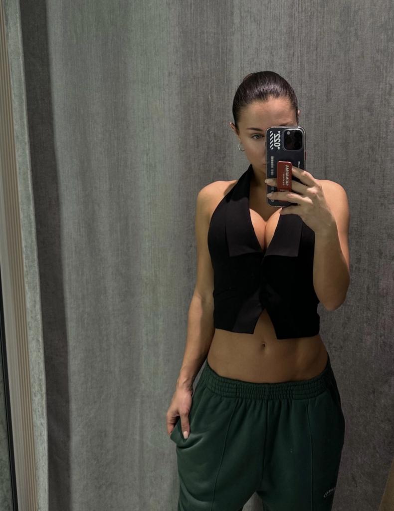 Chica busca chico en Almería: 