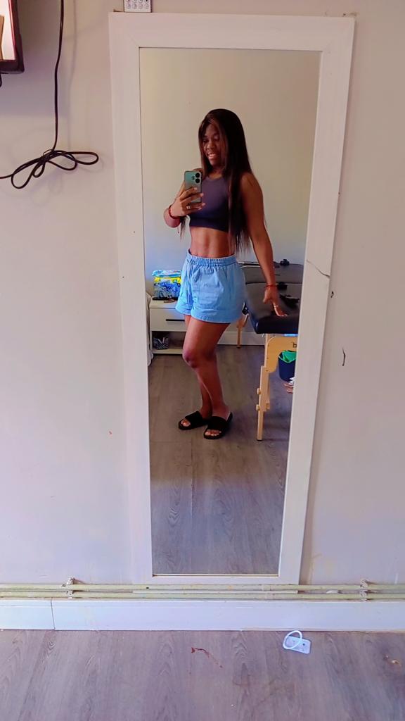 631399497: Chica busca chico en Cantabria