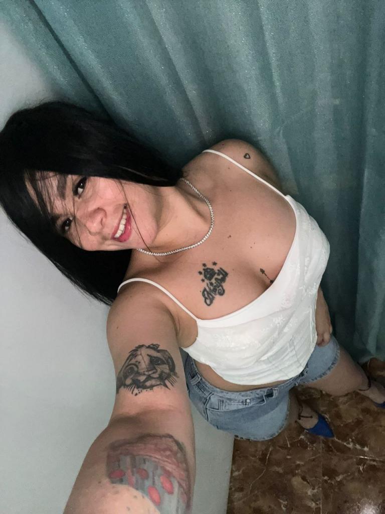 613924946: Chica busca chico en Murcia
