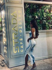 604316460: Chica busca chico en La Coruña