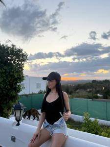 610946914: Chica busca chico en Madrid
