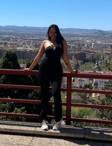 664874220: Chica busca chico en Madrid