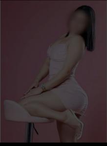 641805873: Chica busca chico en Navarra