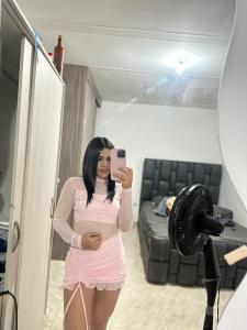 624325761: Chica busca chico en Barcelona