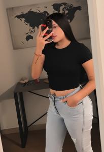 632689954: Chica busca chico en Barcelona