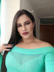 637083517: Chica busca chico en Madrid
