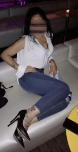 656342878: Chica busca chico en Sevilla