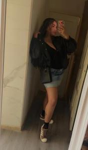 631095493: Chica busca chico en Alicante