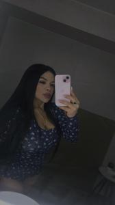 631094490: Chica busca chico en Valencia
