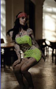 744714828: Chica busca chico en Barcelona