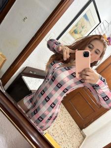 643996289: Chica busca chico en La Coruña