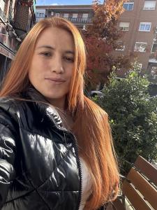 643996289: Chica busca chico en La Coruña