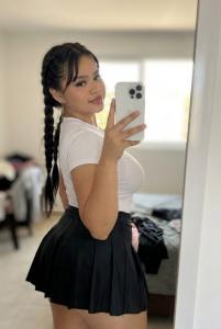 647409404: Chica busca chico en Valencia