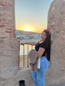 613909070: Chica busca chico en Valencia