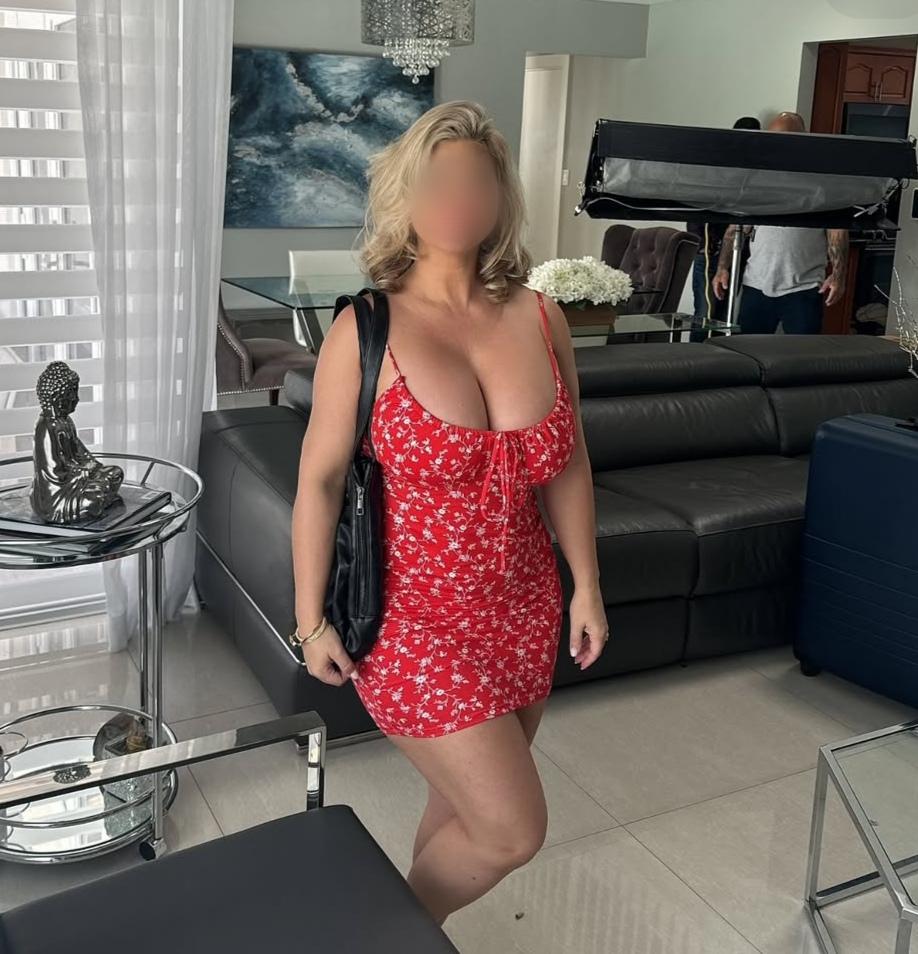 Chica busca chico en Barcelona: 