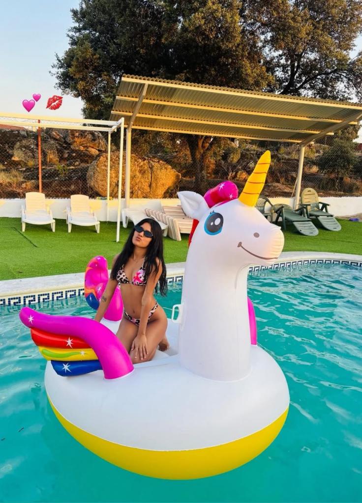 Chica busca chico en Alicante: Chica busca chico