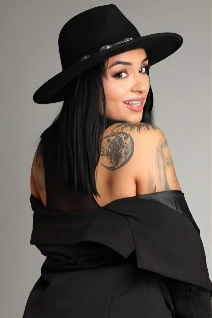 Chica busca chico en Madrid: Chica busca chico