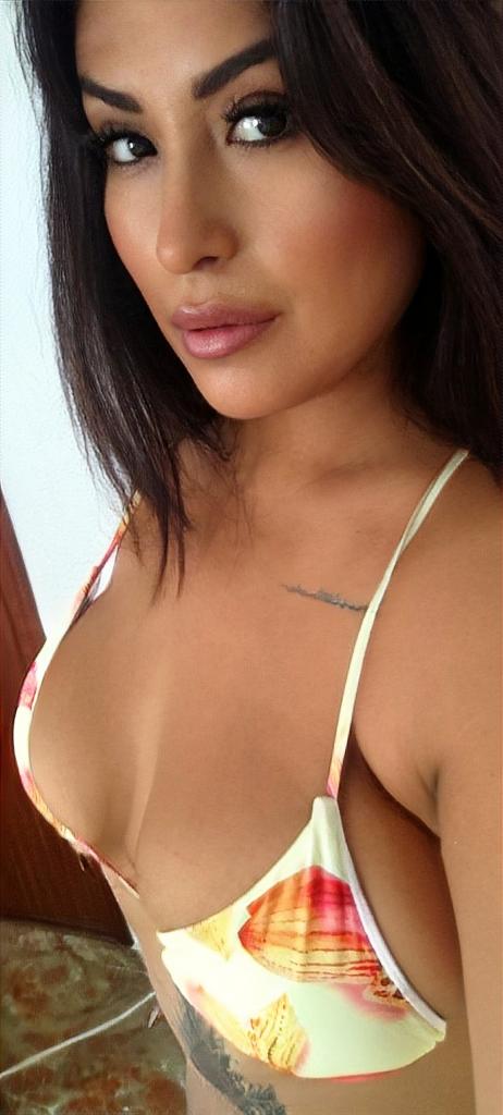 652269340: Chica busca chico en Alicante