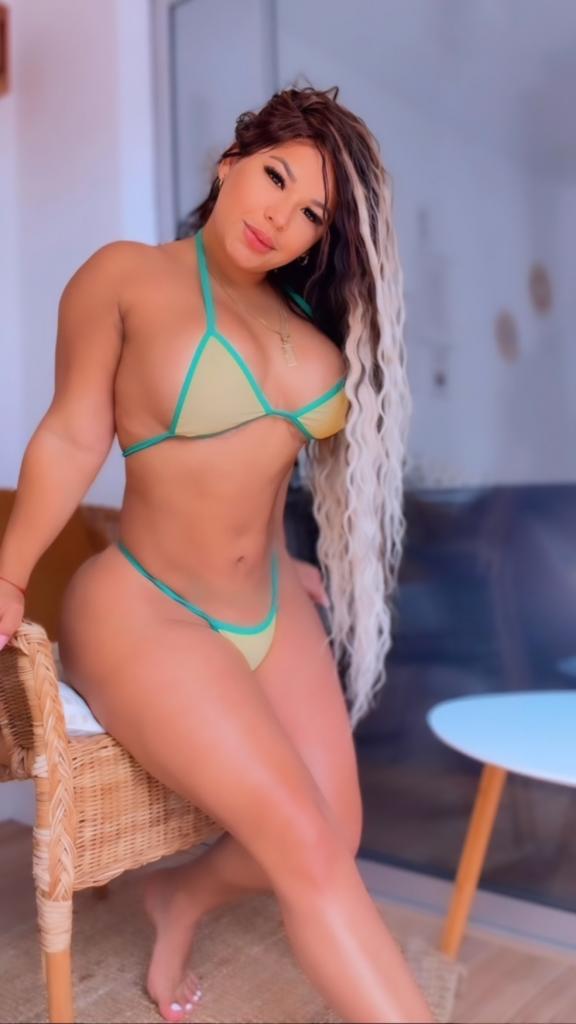 Chica busca chico en Tenerife: 