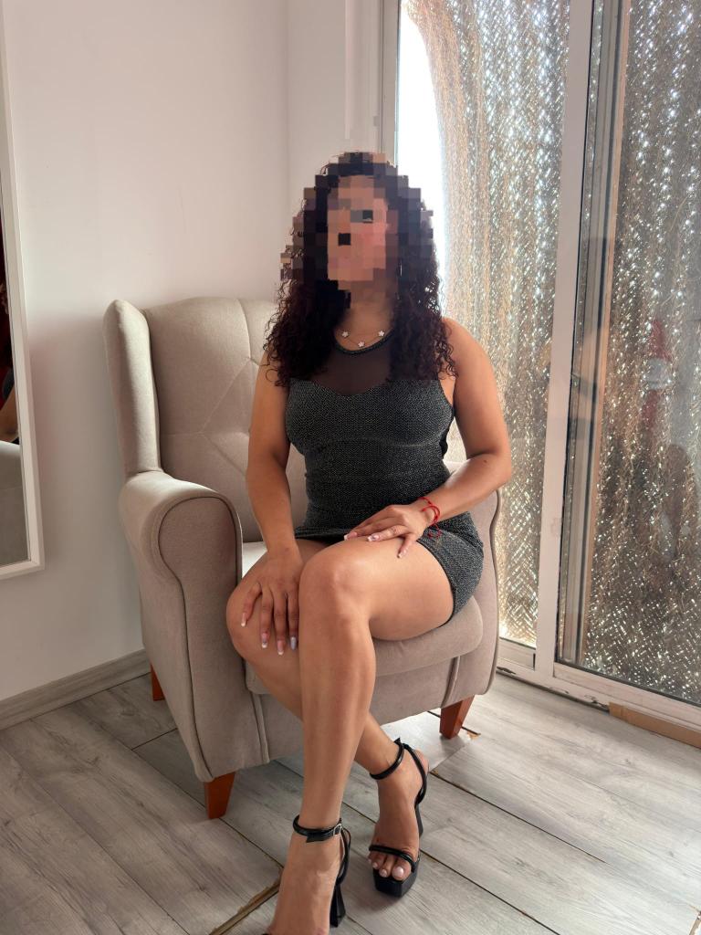 Chica busca chico en Cádiz: 