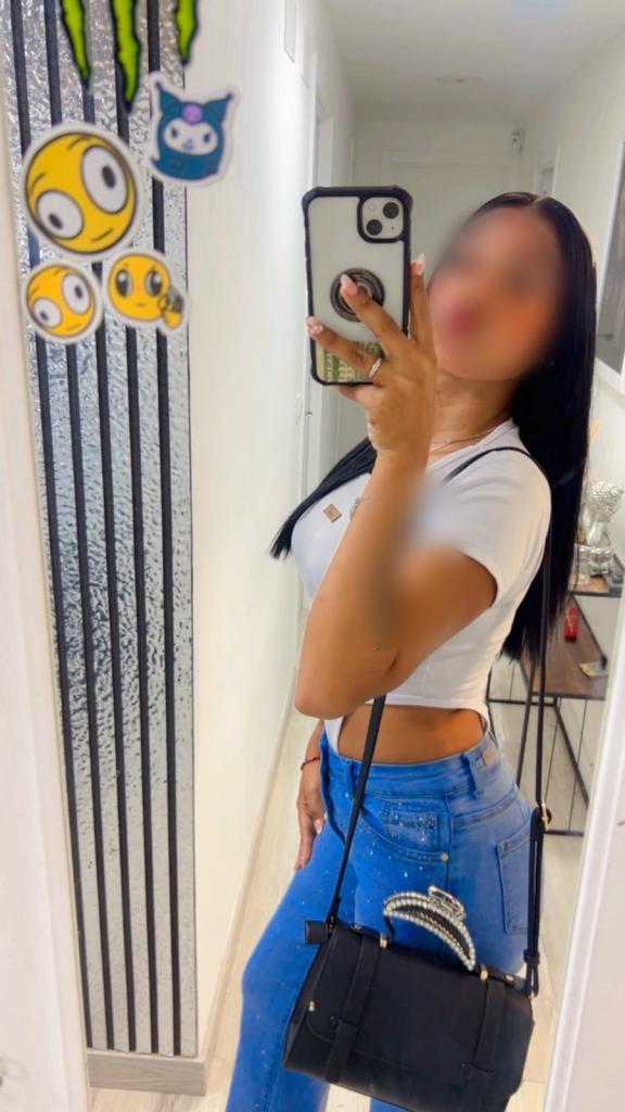 677328851: Chica busca chico en Ciudad Real