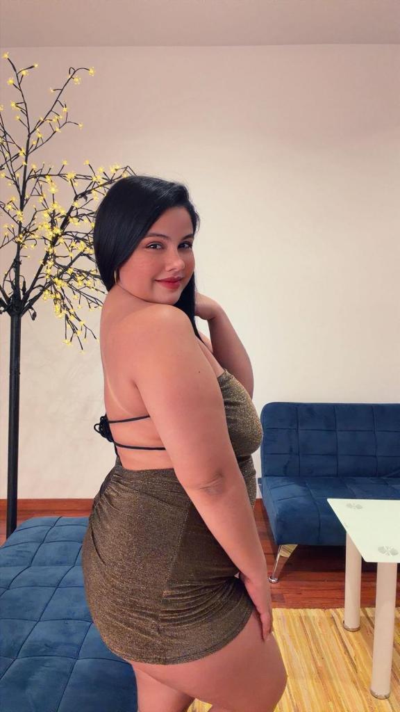 667786251: Chica busca chico en Barcelona