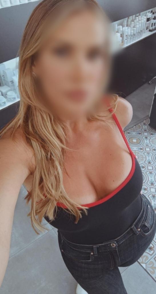 613499313: Chica busca chico en Burgos